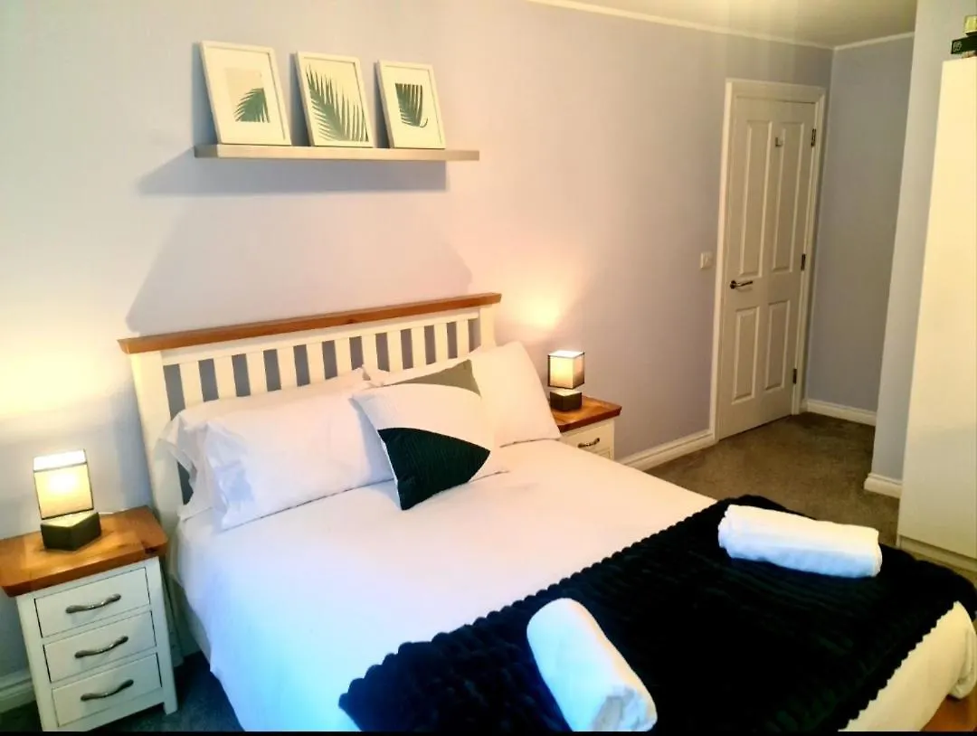 City Centre Top Floor Apartment In Belfast City Centre