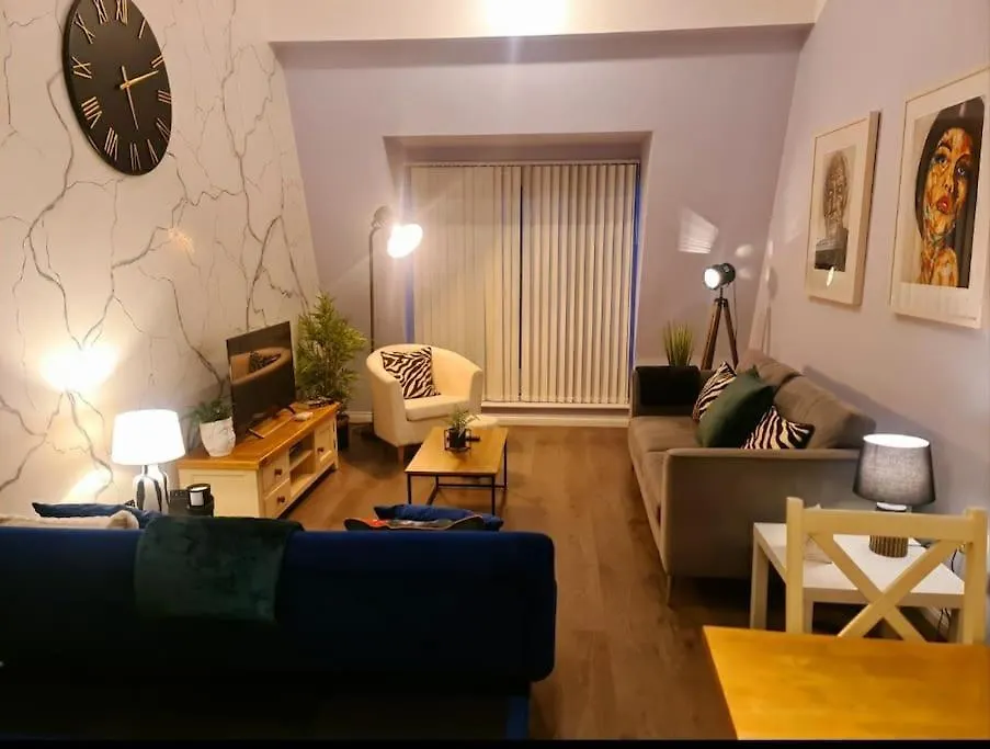 City Centre Top Floor Apartment In Belfast City Centre